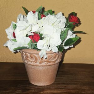 Ceramic-mediano-modelo-flores-blancas-y-rojas